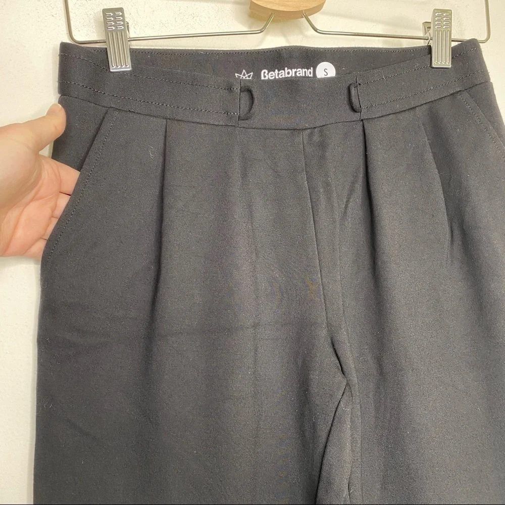 Betabrand black skinny leg soho joggers style w1528